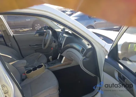 2011 Subaru Forester 2.5X z USA, uszkodzony, nr VIN JF2SHAAC2BH706165